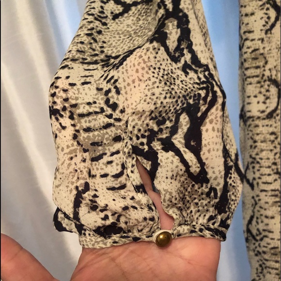 Snake print romper - Picture 5 of 6